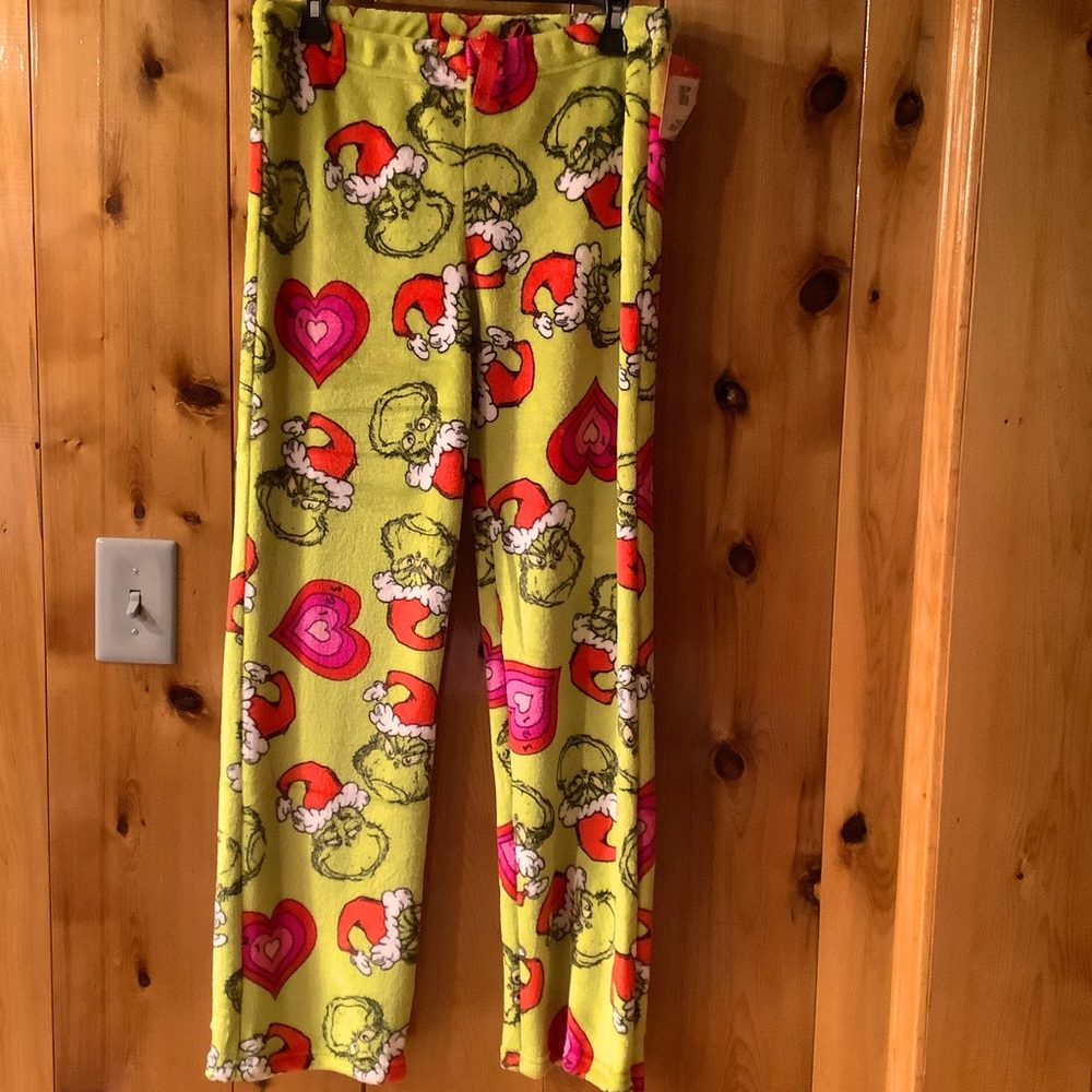GRINCH Women’s Medium Santa Heart Toss Holiday Lounge Pants